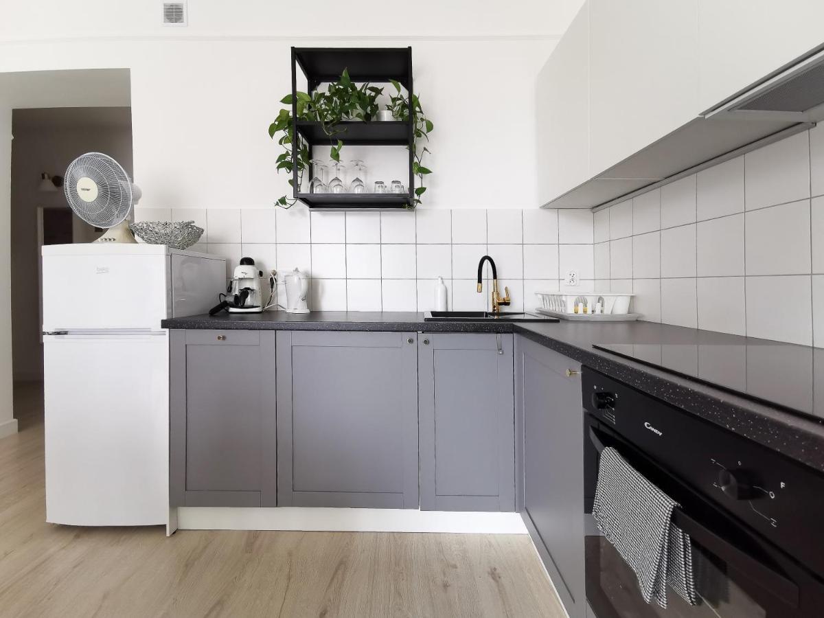 Spacious & Quiet Apt - Old Town & Kazimierz Krakow Bagian luar foto